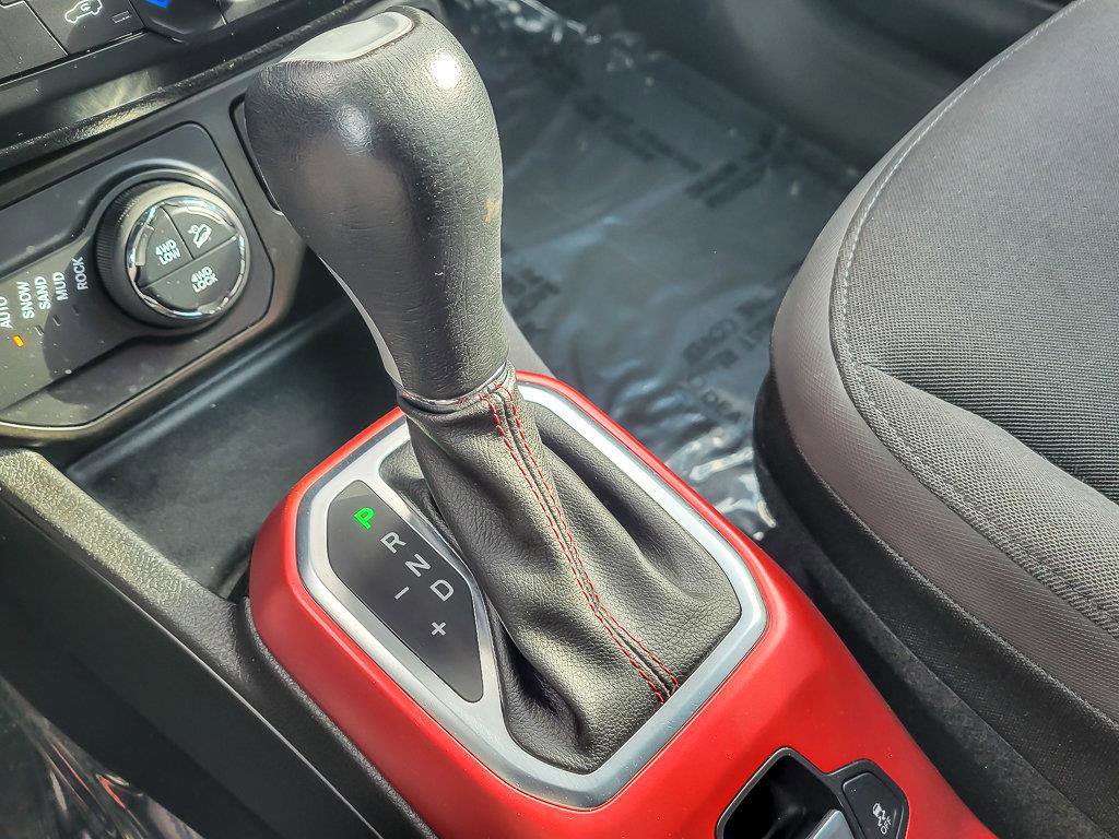 2020 JEEP RENEGADE - Image 20