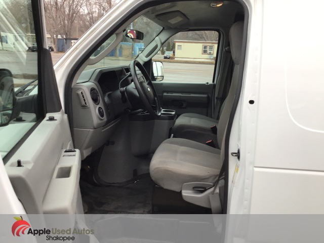 2013 Ford E-250 photo 7