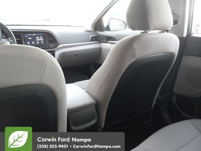2020 Hyundai Elantra SEL photo 22