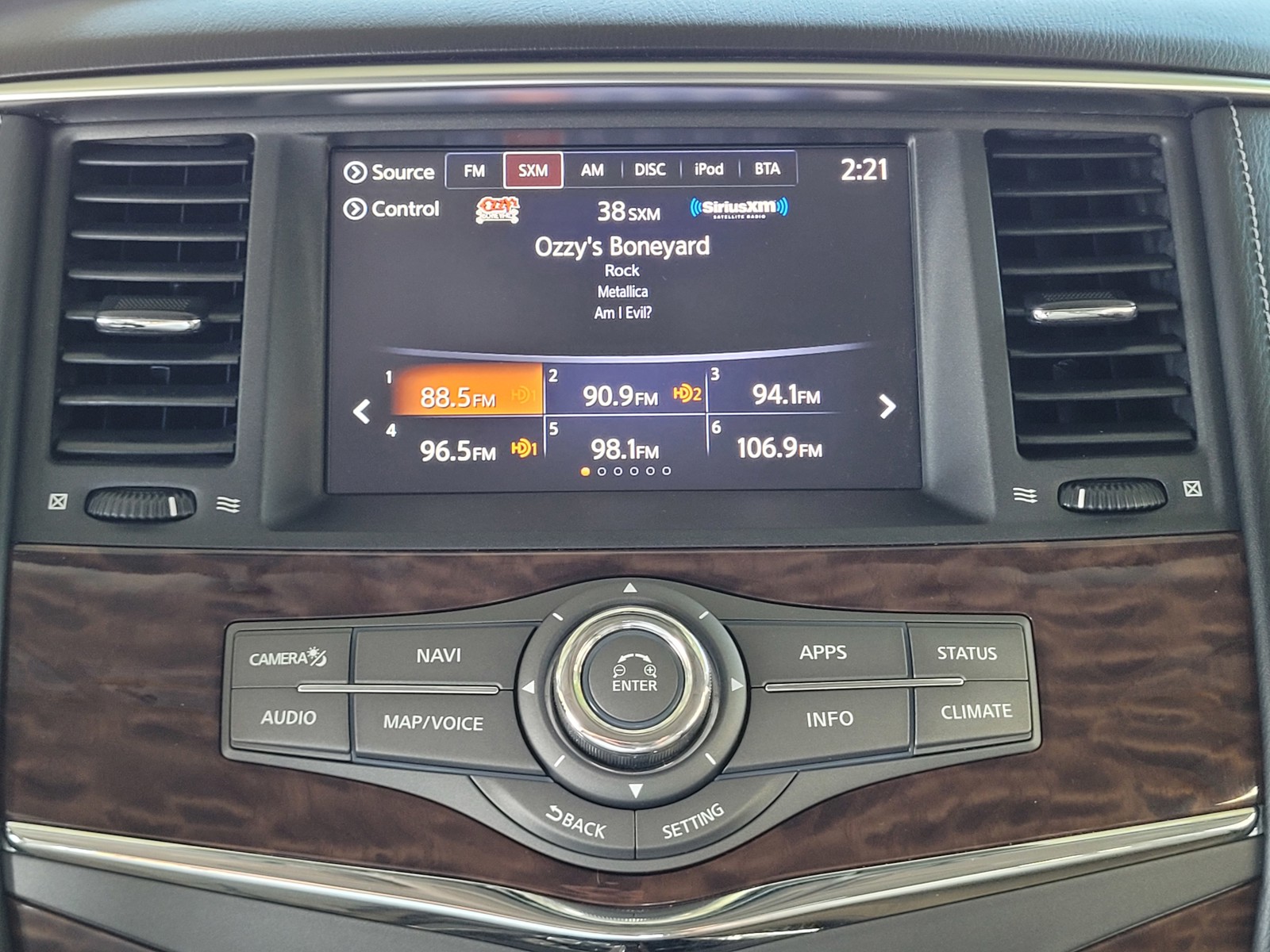 2018 Nissan Armada SL photo 9