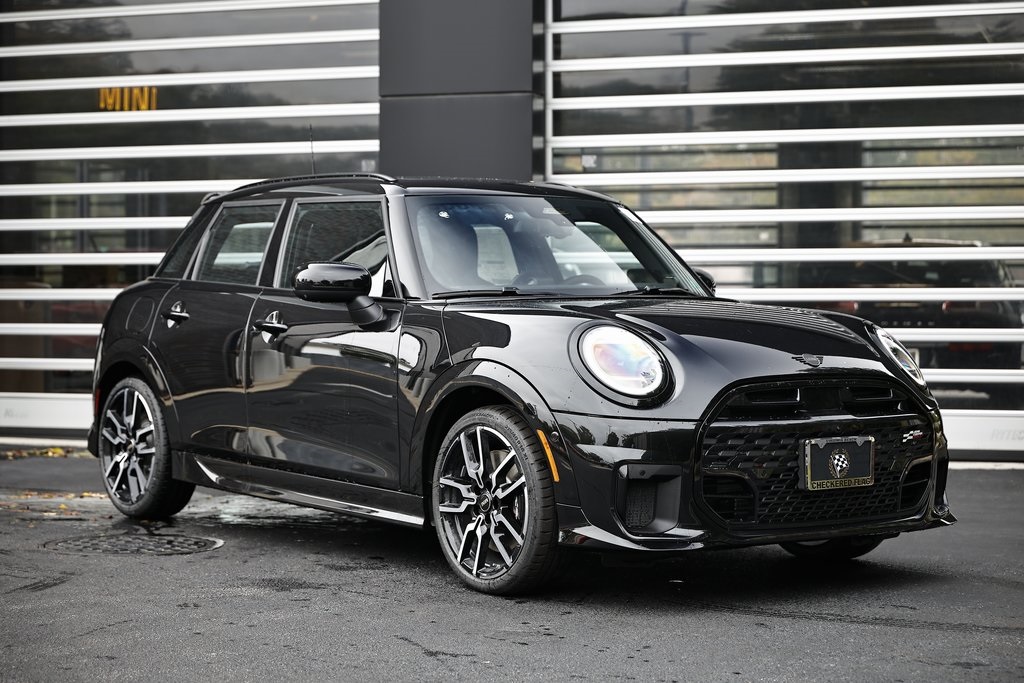 2026 MINI Hardtop 4 Door S's photo