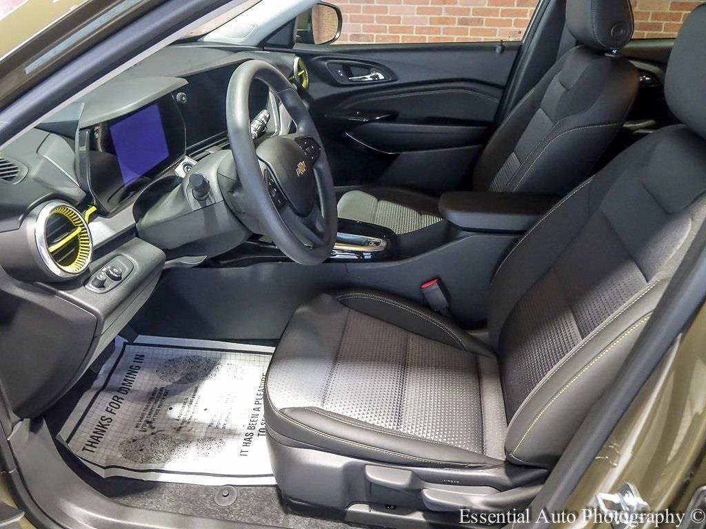 2024 CHEVROLET TRAX - Image 11