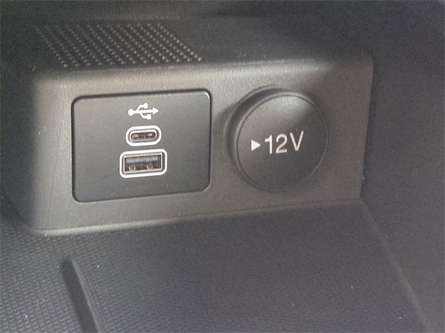 2025 Ford Escape ST-Line photo 22
