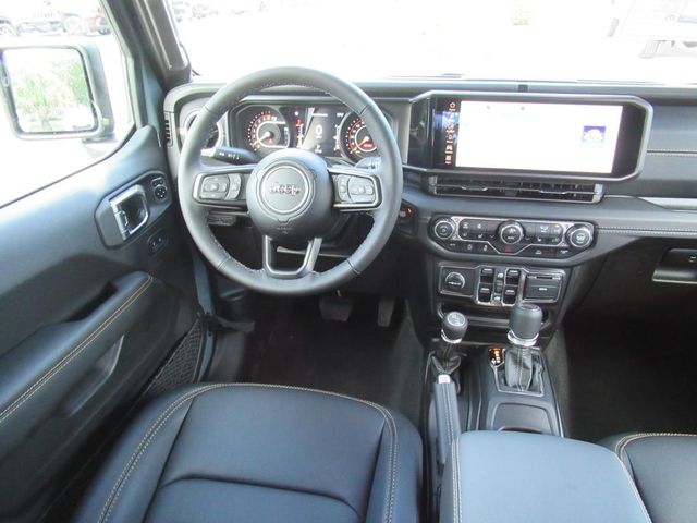 2025 Jeep Gladiator Sport photo 14