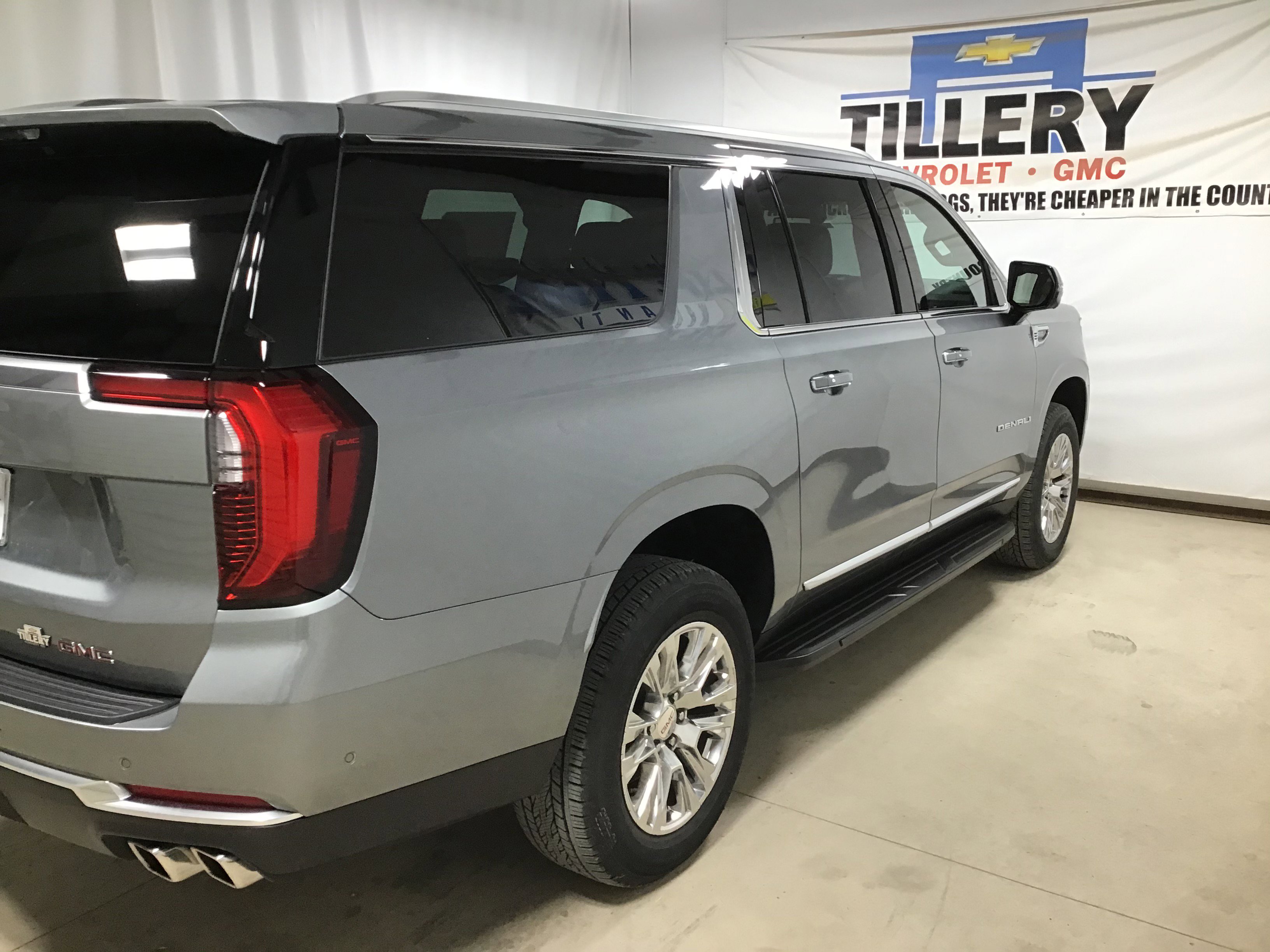 2026 Gmc Yukon XL Denali photo 4