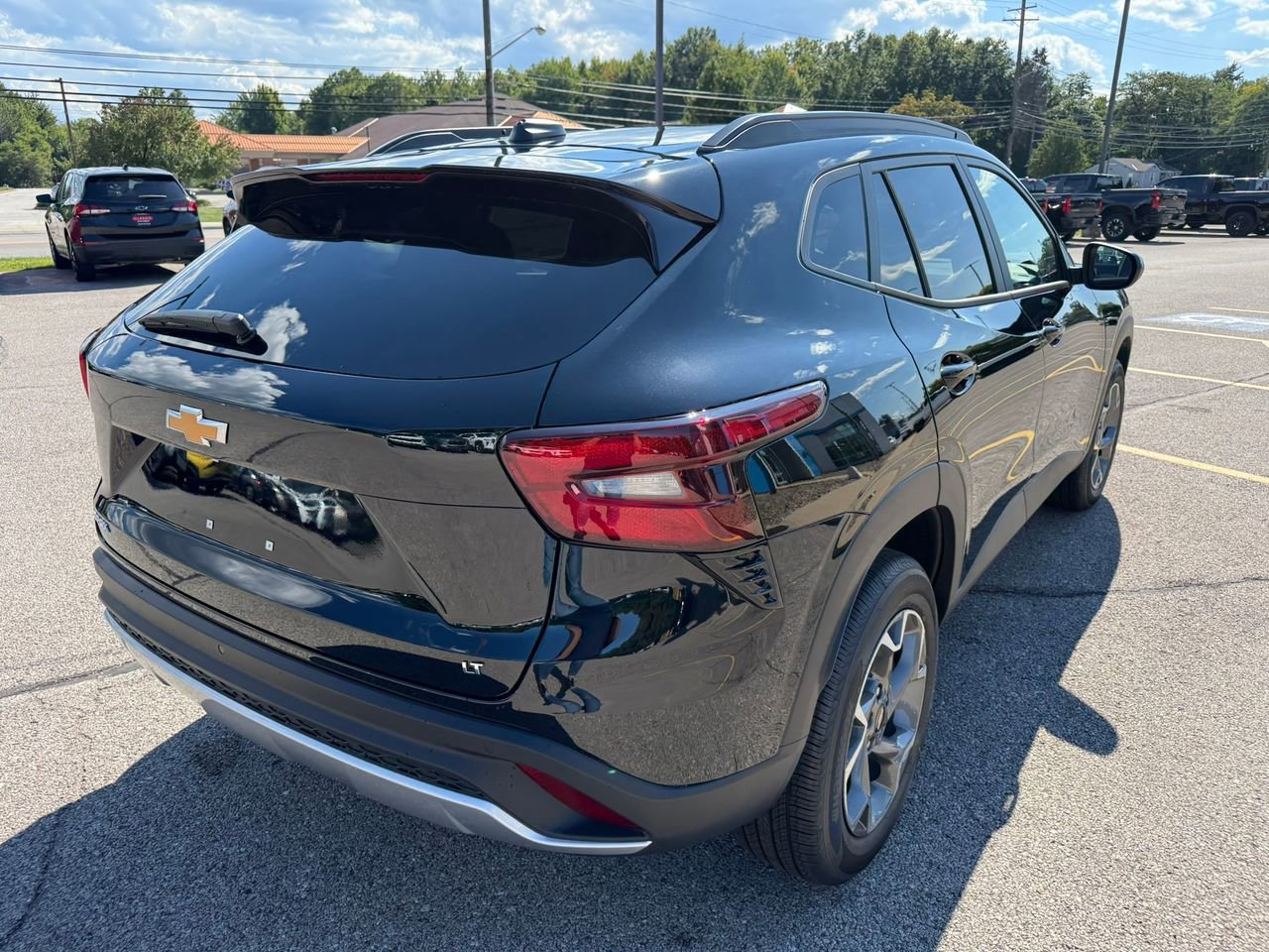 2025 Chevrolet Trax LT photo 7