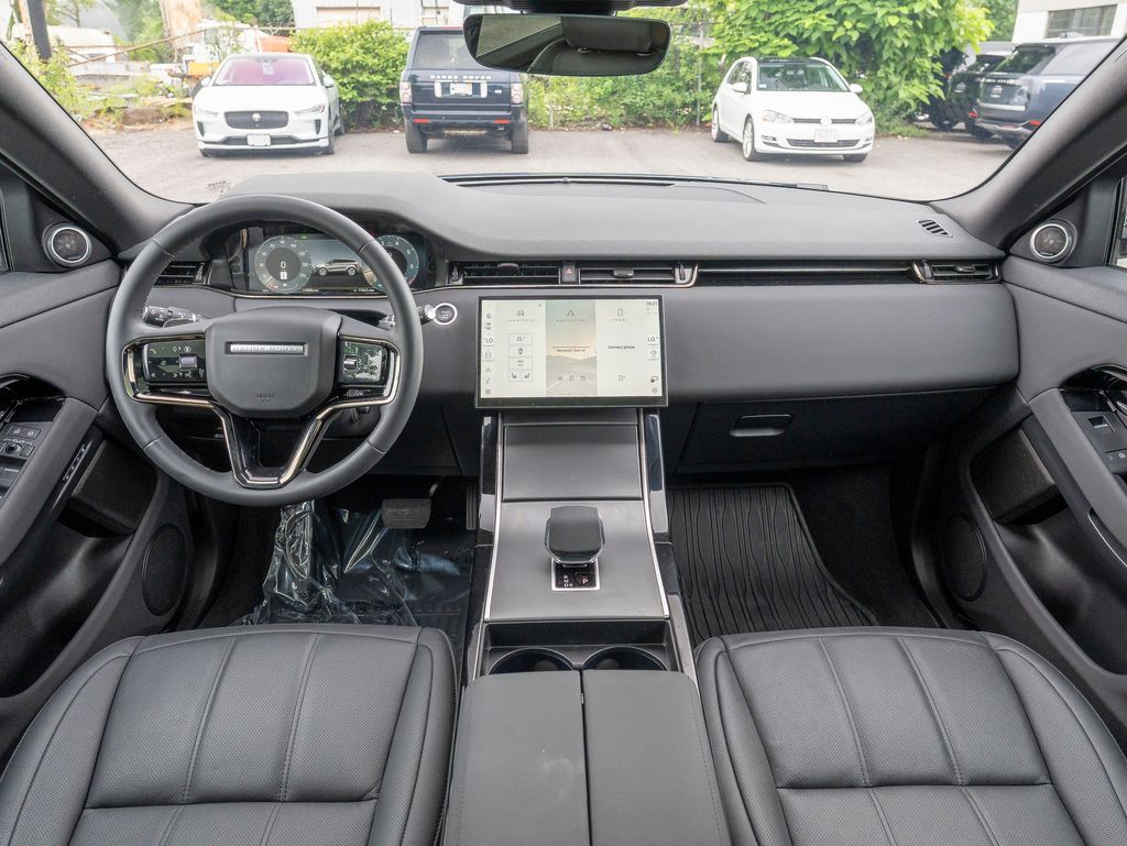 2026 Land Rover Range Rover Evoque S photo 16