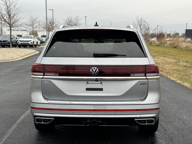 2026 Volkswagen Atlas SEL Premium R-Line photo 3