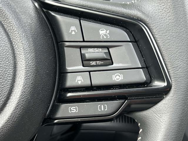 2025 Subaru Forester Premium Base photo 18