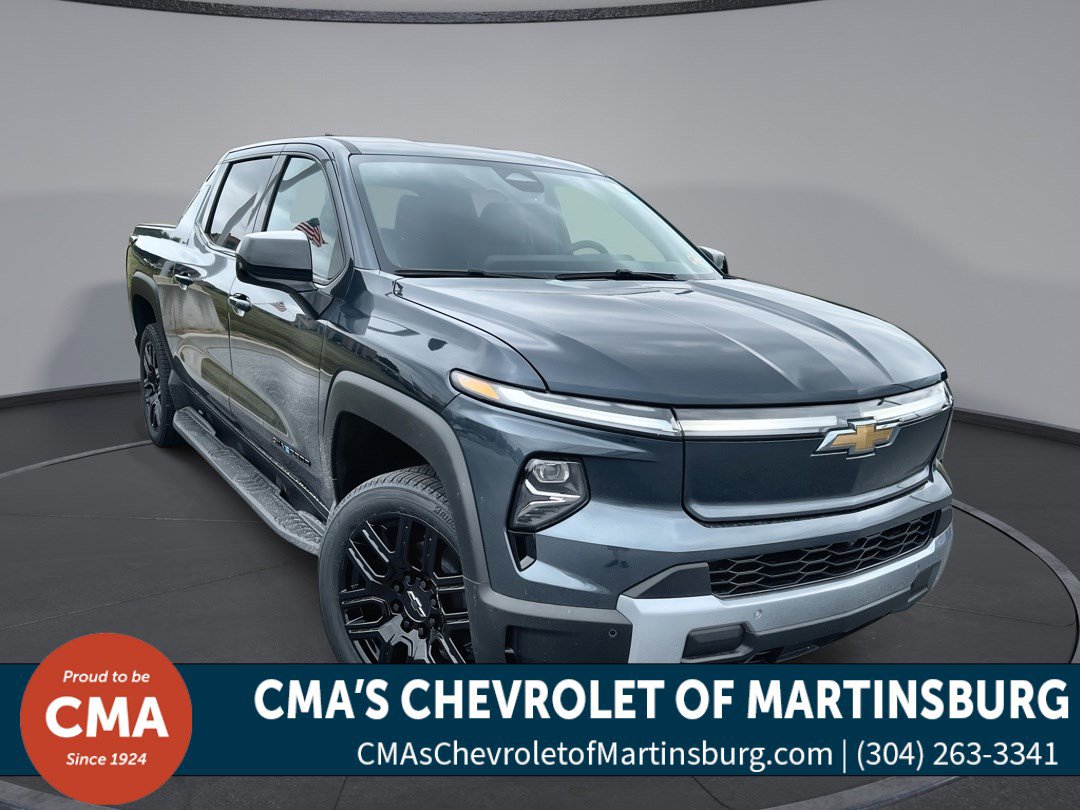 2026 Chevrolet Silverado EV LT's photo