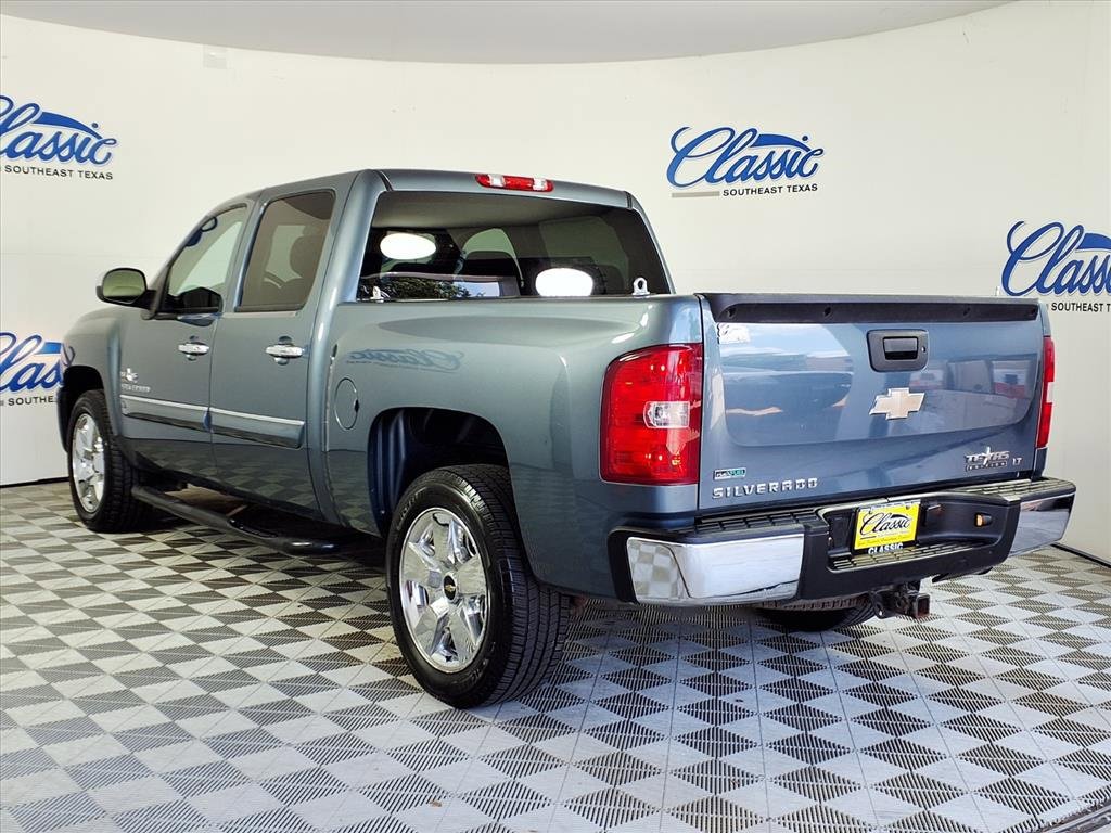 Used 2011 Chevrolet Silverado 1500 LT with VIN 3GCPCSE04BG340860 for sale in Beaumont, TX