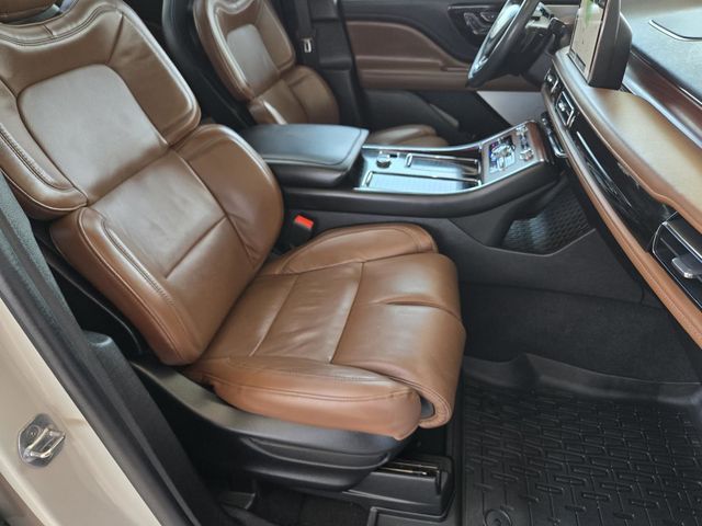 2022 Lincoln Aviator Reserve photo 31