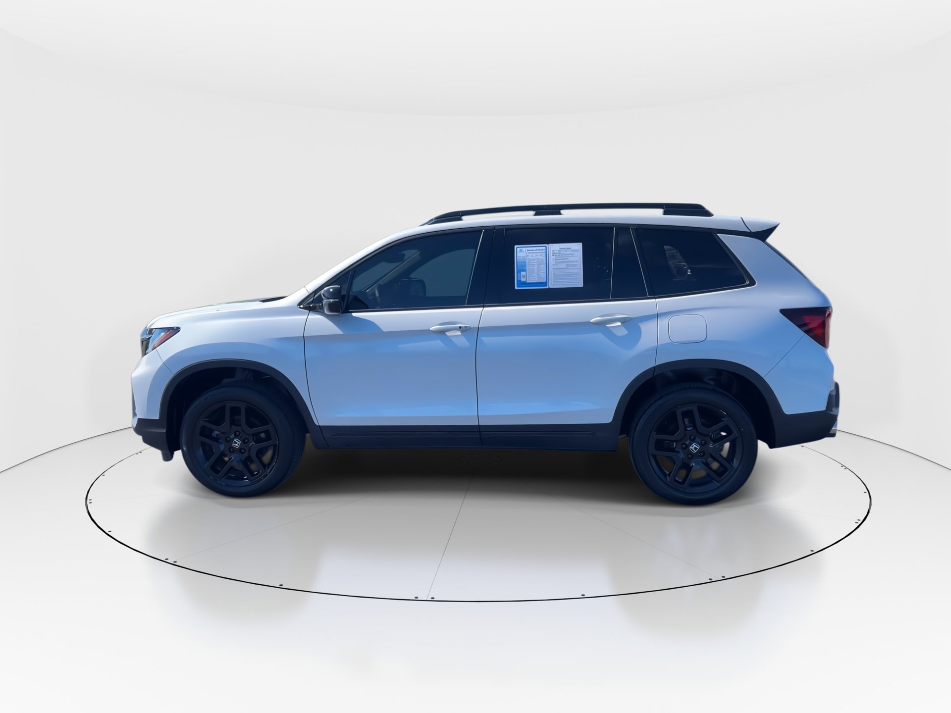 2024 Honda Passport Black Edition photo 5