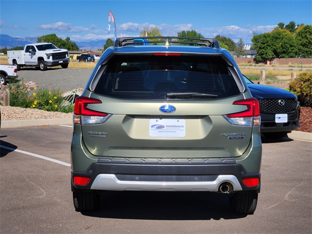 2020 Subaru Forester Touring photo 10