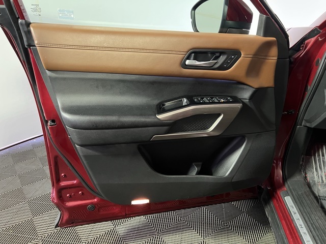 2022 Nissan Pathfinder Platinum photo 21