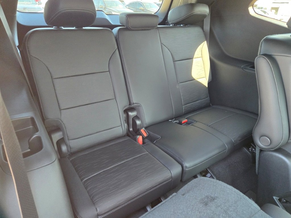 2026 Buick Enclave Sport Touring photo 7