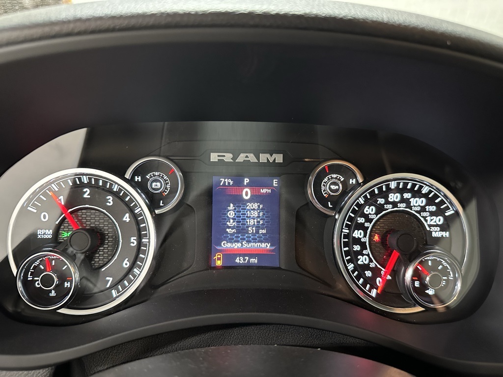 2024 Ram 2500 Tradesman photo 16