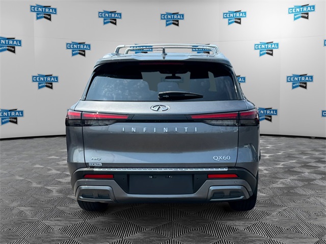 2022 Infiniti QX60 Luxe photo 3