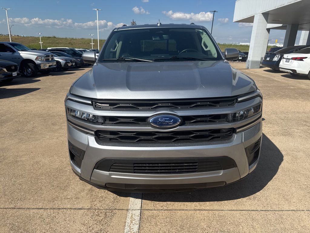 2024 Ford Expedition XLT photo 10