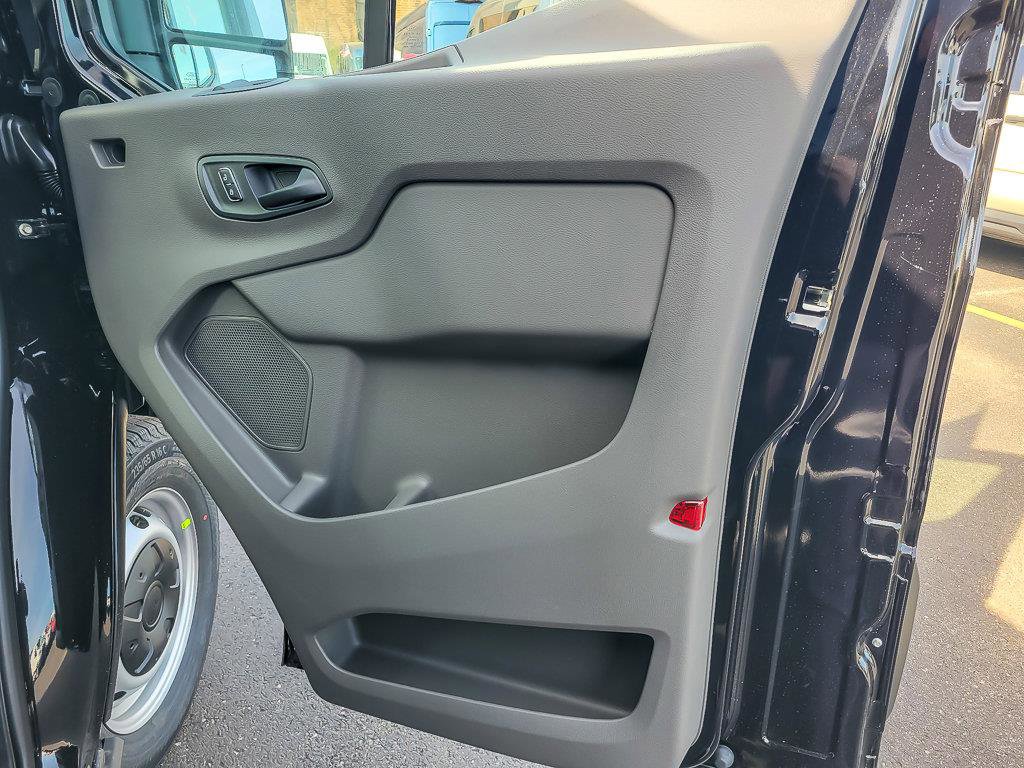 2025 Ford Transit Cargo Van photo 34