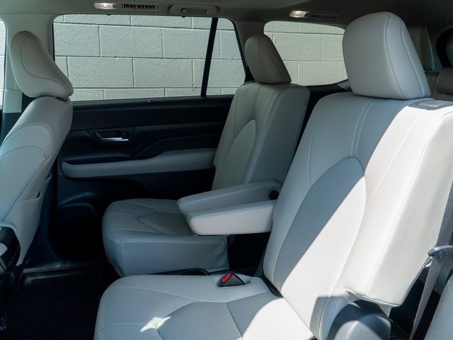 2024 Toyota Grand Highlander XLE photo 15
