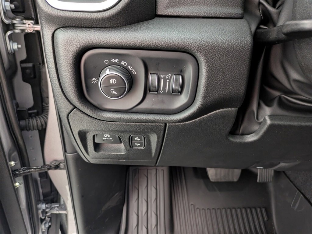2025 Ram 1500 Big Horn photo 16