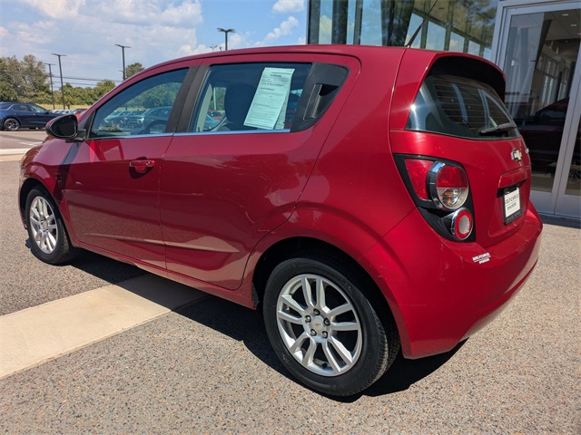 2012 Chevrolet Sonic LT photo 2