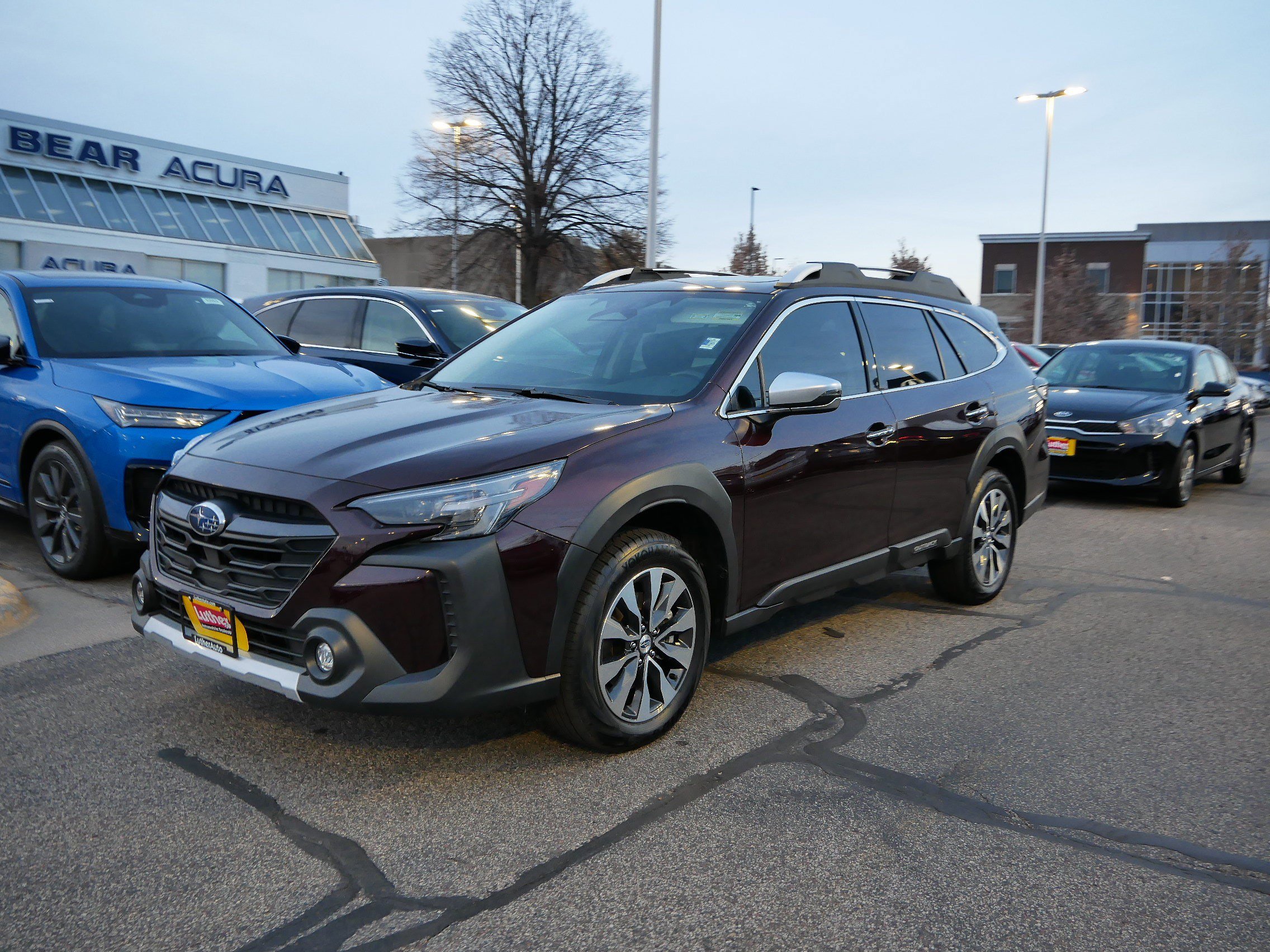 2025 Subaru Outback Touring photo 2