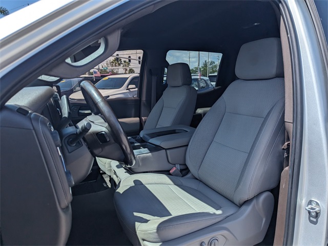 2020 Chevrolet Silverado 1500 LT photo 4