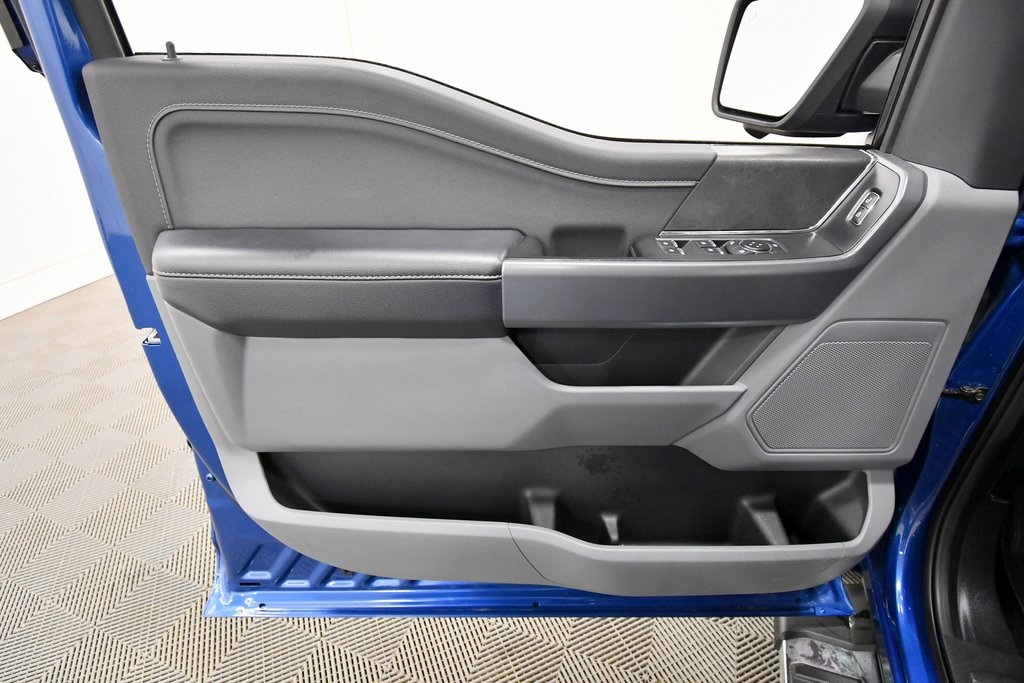 Used 2024 Blue Metallic Ford XLT image 12