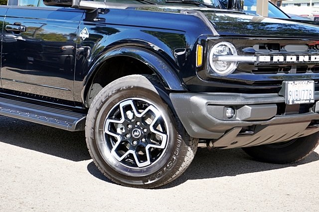 Used 2025 Black Ford Outer Banks image 3