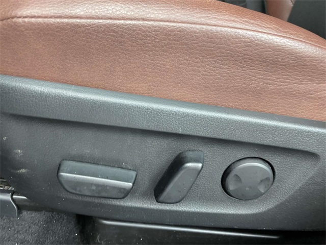 2022 Mazda MX-30 Premium Plus photo 11