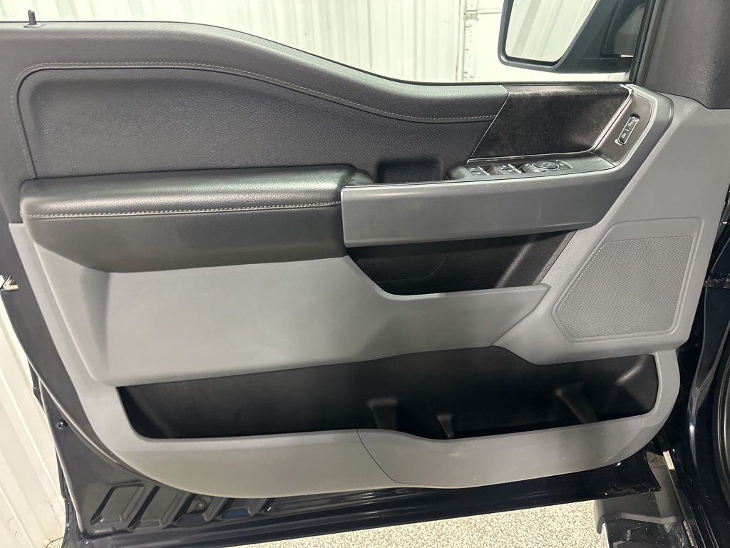 2021 Ford F-150 XLT photo 11
