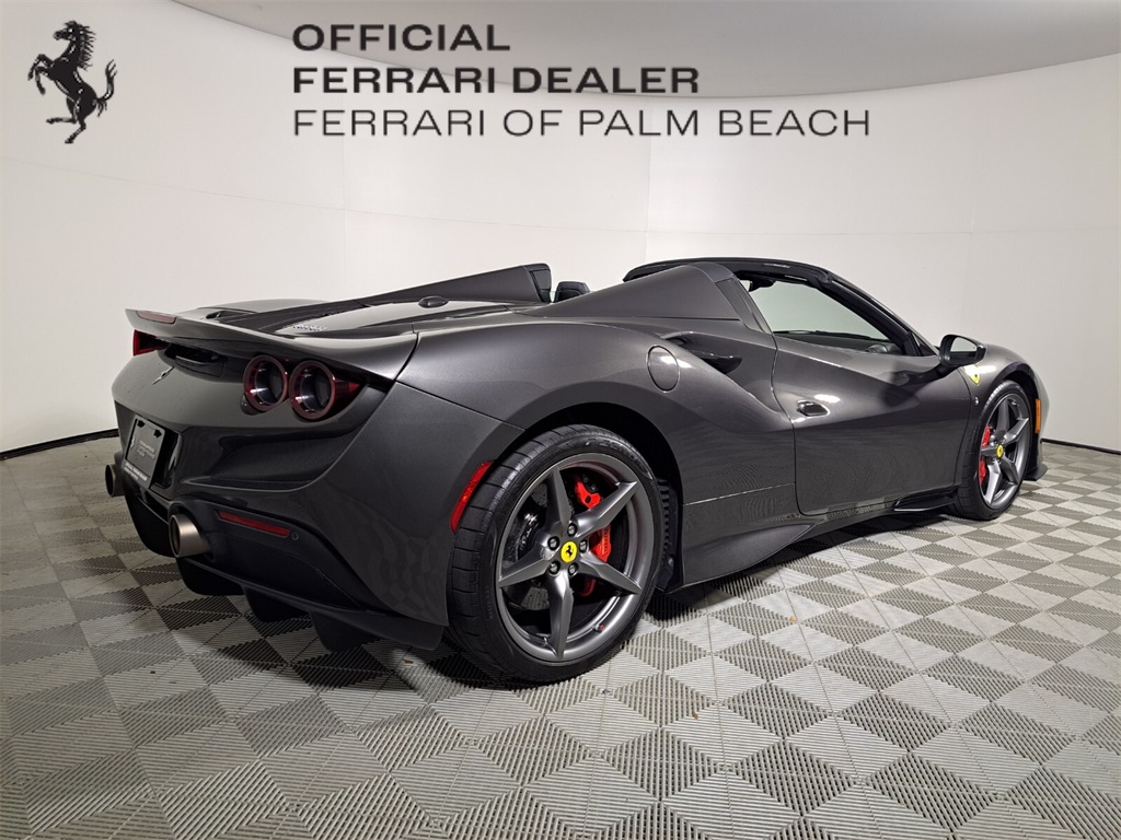 Certified Used 2022 Canna di Fucile Ferrari Base image 3