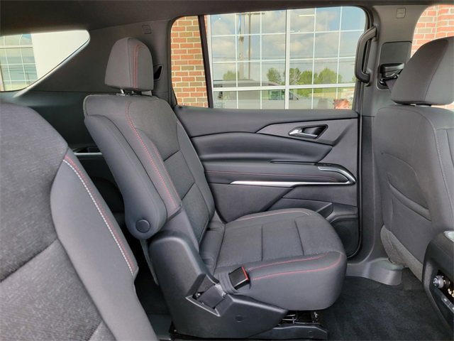 2024 Chevrolet Traverse Z71 photo 14