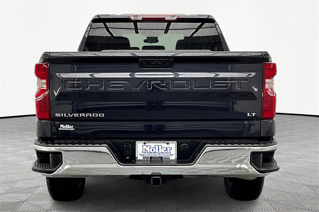 2024 Chevrolet Silverado 1500 LT photo 4