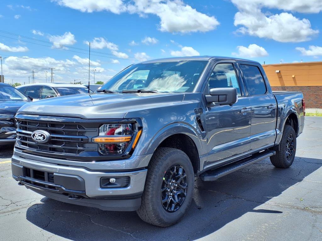 2025 Ford F-150 XLT photo 3