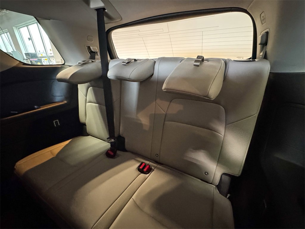 2022 Nissan Pathfinder SL photo 21