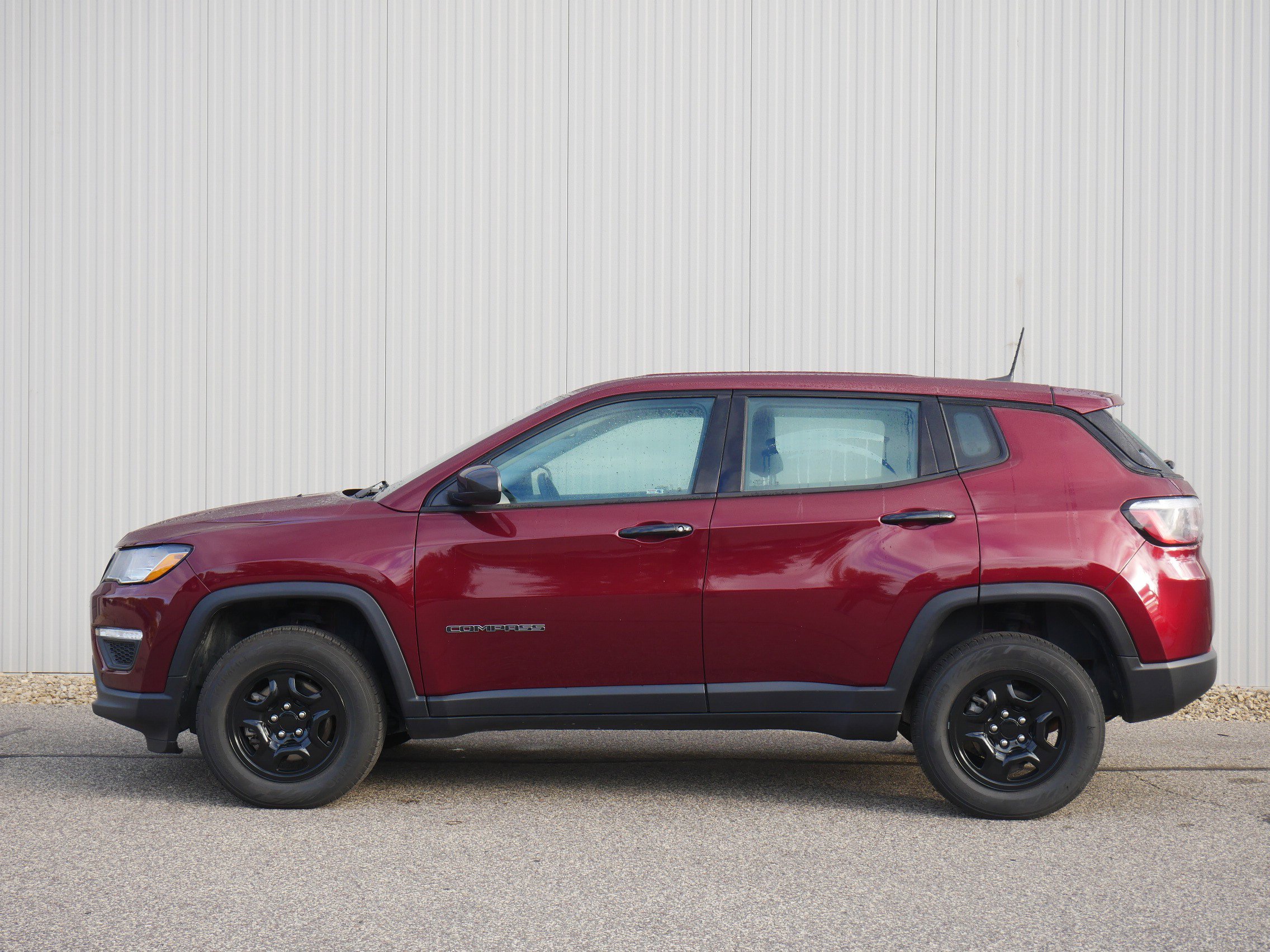2021 Jeep Compass Sport photo 2