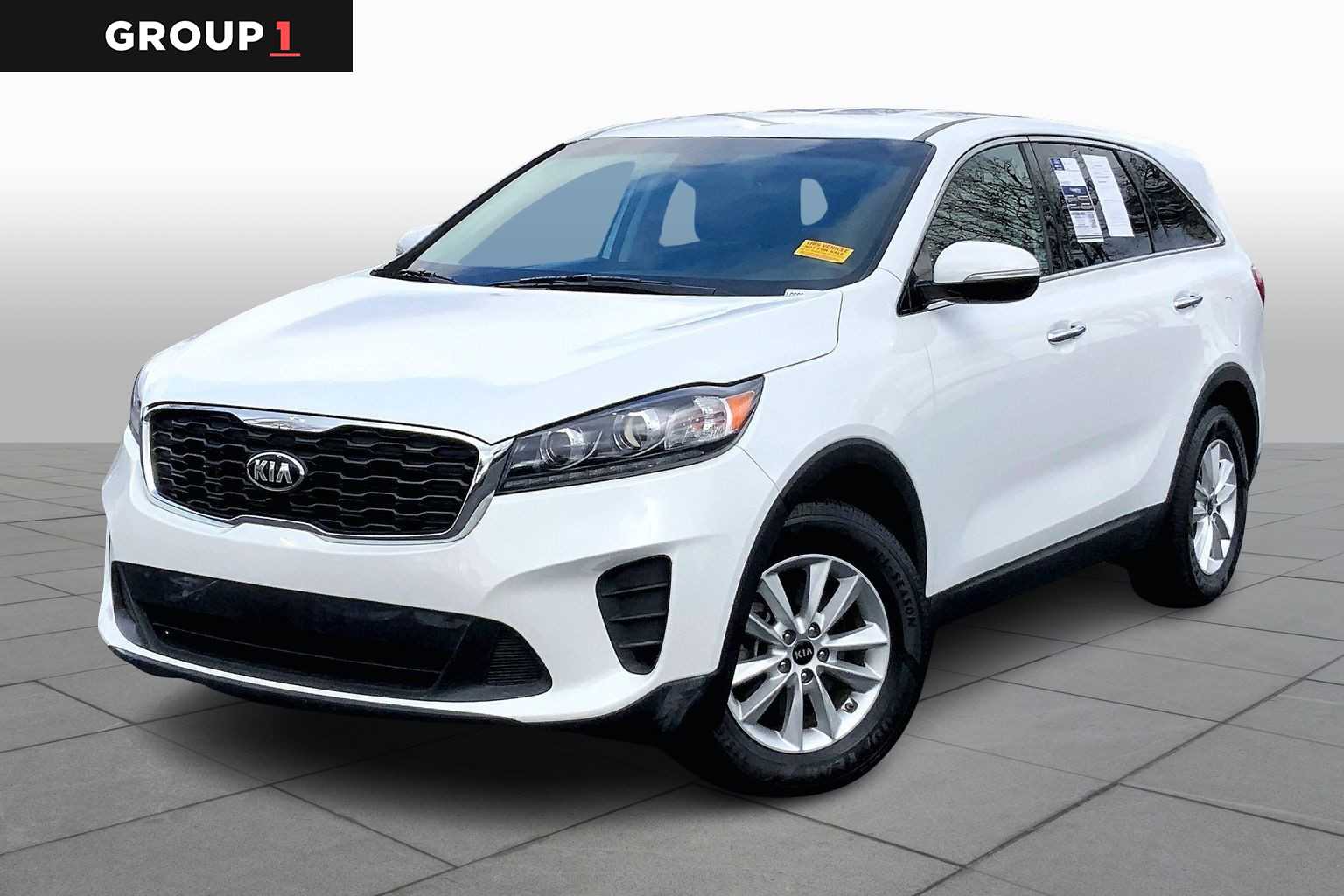 2020 Kia Sorento LX's photo
