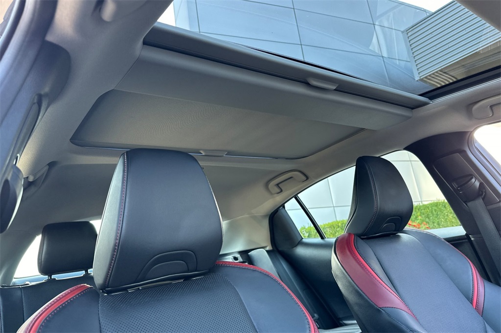 2023 Toyota Prius Prime XSE Premium photo 17