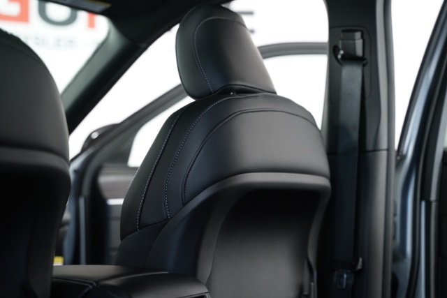 2025 Jeep Grand Cherokee Limited photo 24
