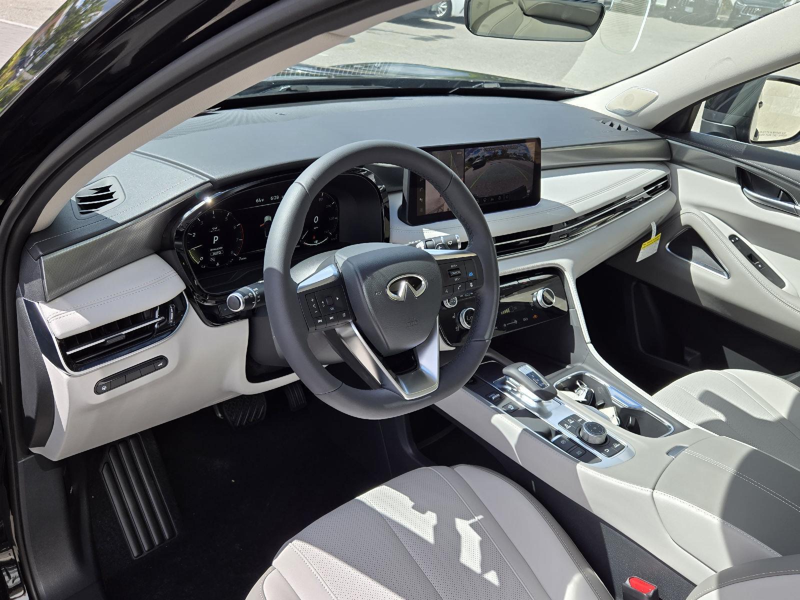 2026 Infiniti QX60 Luxe AWD photo 4