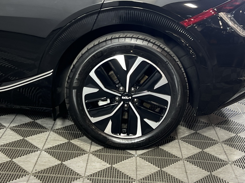 2022 Kia EV6 Light Wind GT-Line photo 8