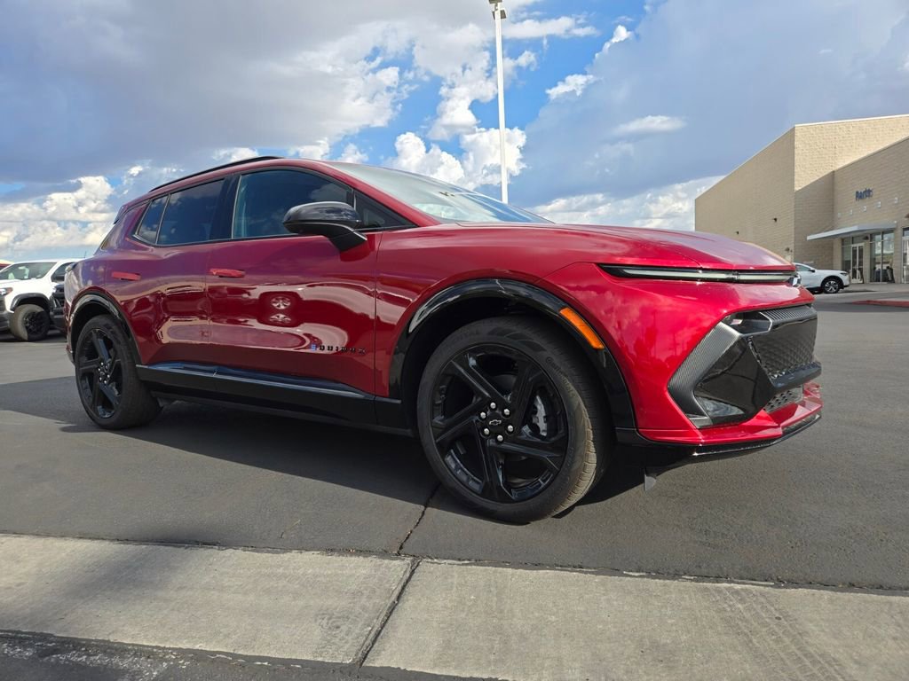2025 Chevrolet Equinox EV RS's photo
