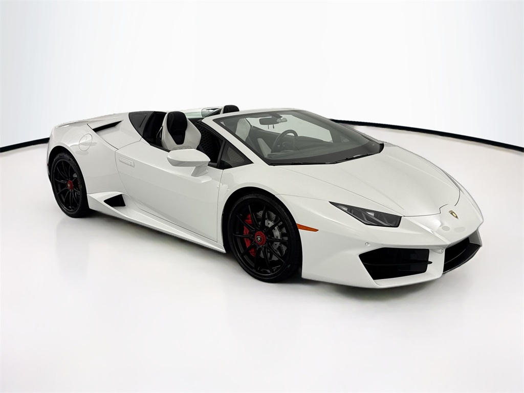 2019 Lamborghini Huracan LP 580-2 Spyder photo 3