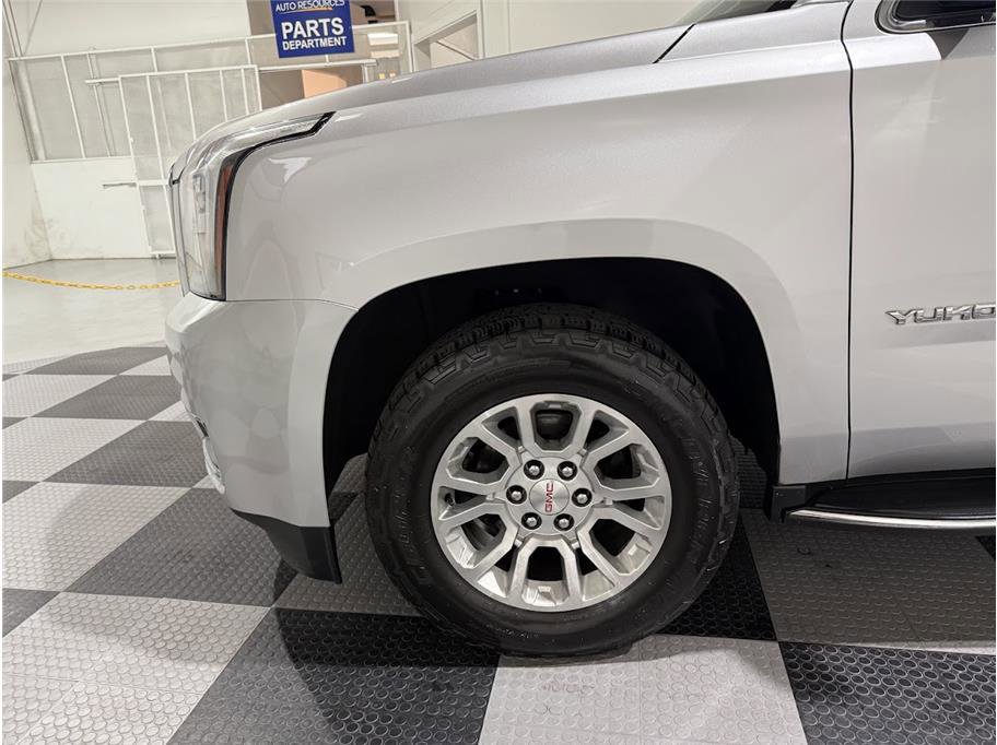 2019 Gmc Yukon SLT photo 8