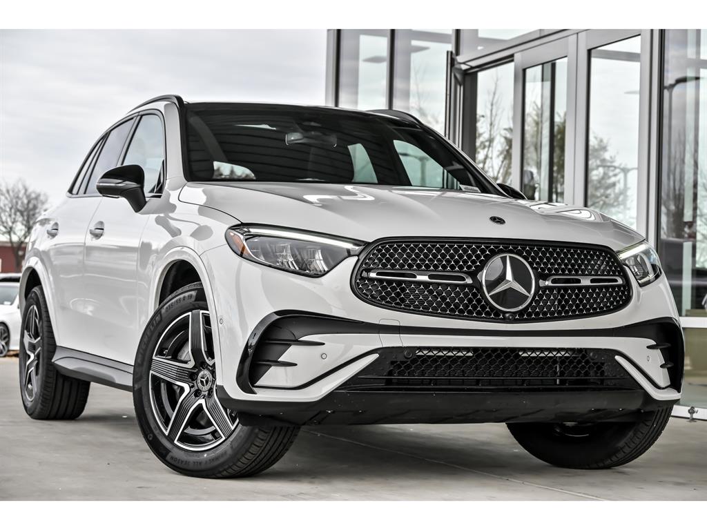 2026 Mercedes-Benz GLC Base's photo