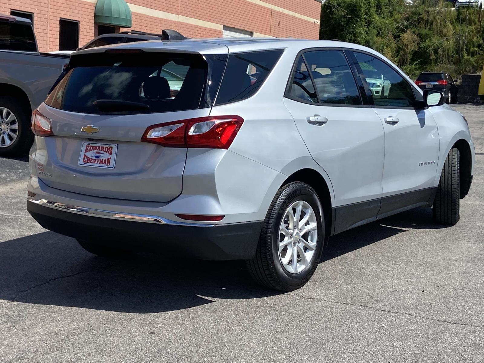 2018 Chevrolet Equinox LS photo 20