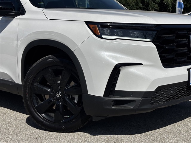 2025 Honda Pilot Black Edition photo 2